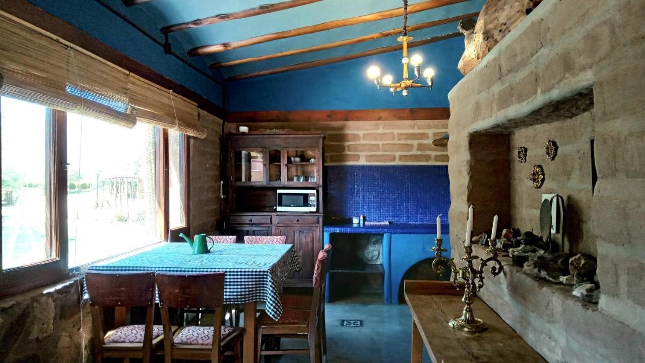 Miraluna Bodega Boutique Cachí Exteriör bild