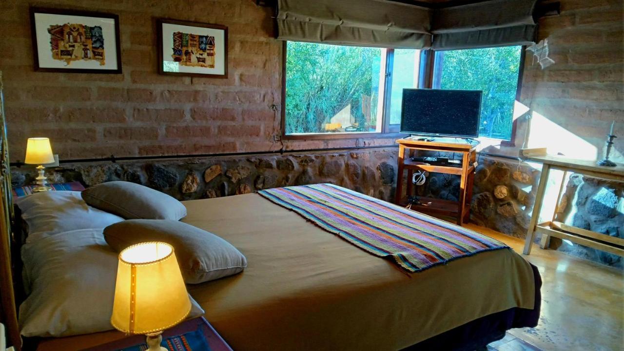 Miraluna Bodega Boutique Cachí Exteriör bild