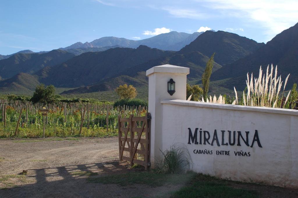 Miraluna Bodega Boutique Cachí Exteriör bild