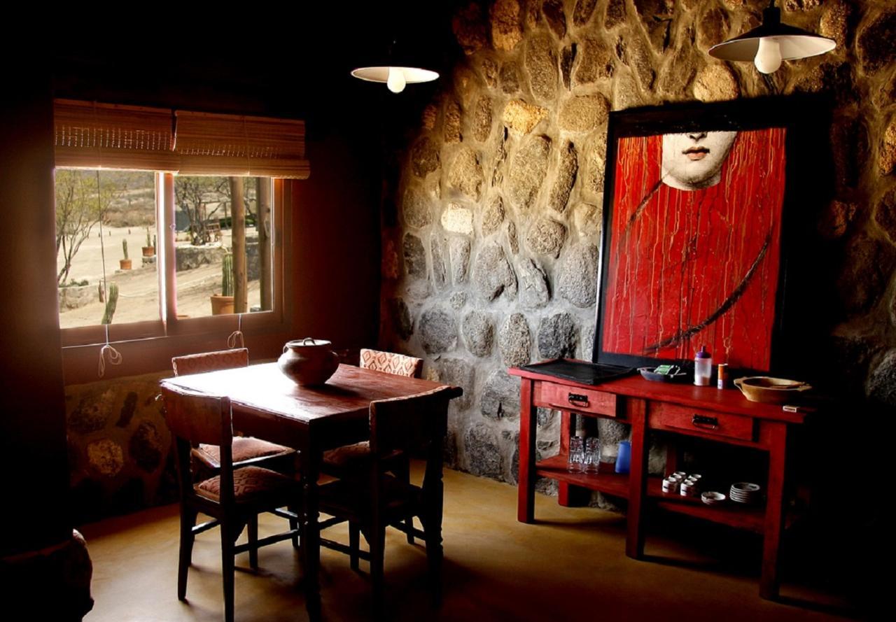 Miraluna Bodega Boutique Cachí Exteriör bild